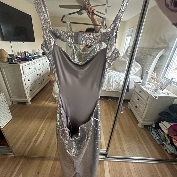 Meshki Shimmering Silver Dress - Picture 4 of 4
